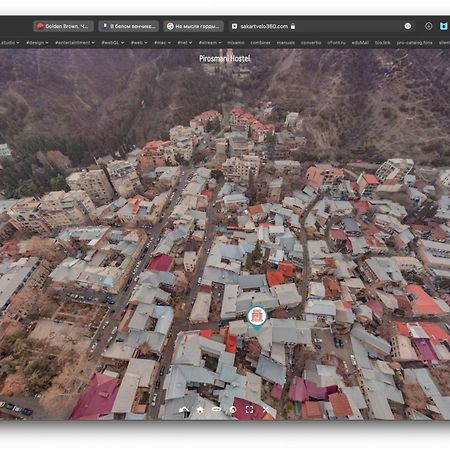 Hostel Pirosmani ティビリシ エクステリア 写真